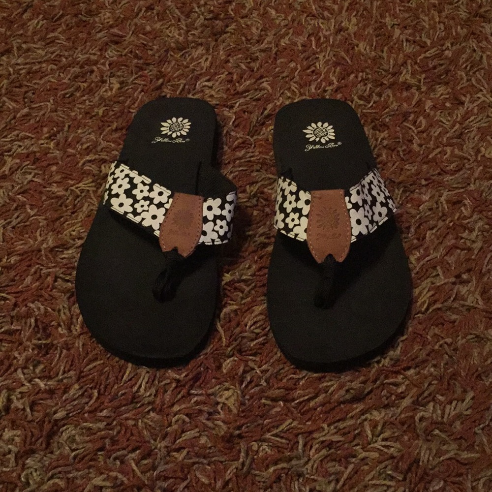 Yellow Box Sandals - Style Rosie